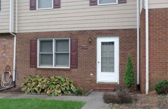 3 Bedroom 2.5 Bath Townhouse photos photos