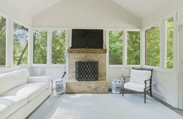 1350 Battleview Drive NW Gallery 3
