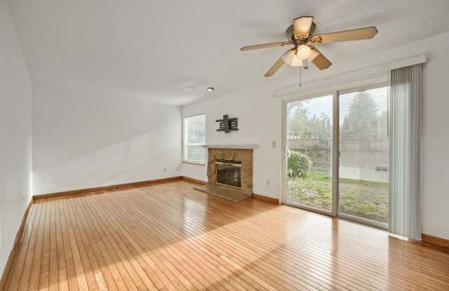 AVAILABLE NOW!! 2BR/2BA Condo – Awesome Location! Glossy Hardwoods, Granite Countertops, W/S/G Included!! photos photos