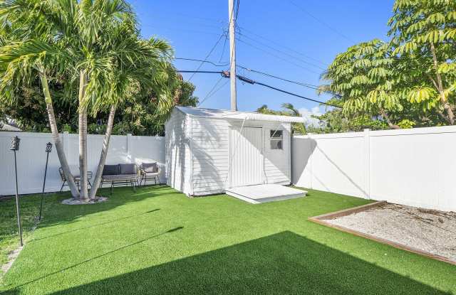 101 SE 13th Street photos photos