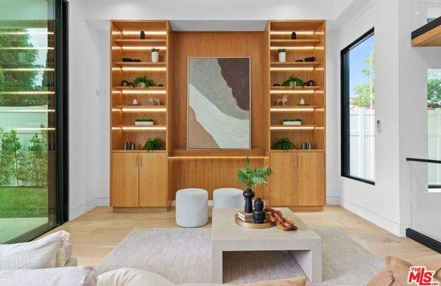 4535 Haskell Avenue - 4535 Haskell Avenue, Los Angeles, CA 91436