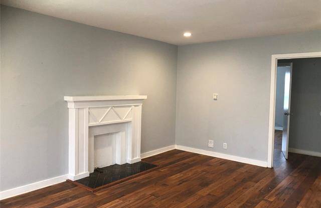 5821 Malvey Avenue Gallery 3