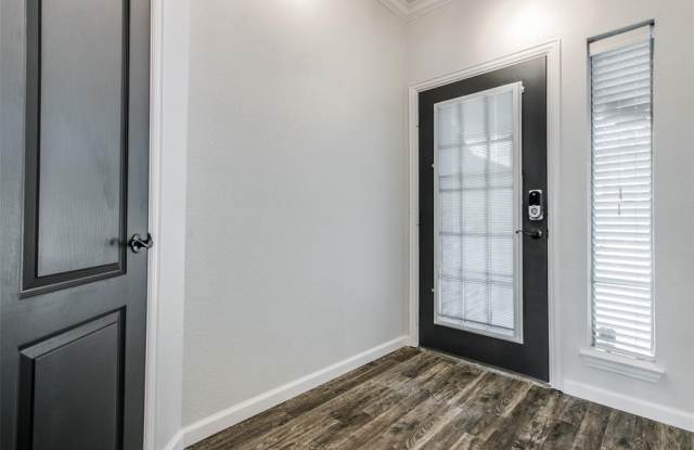 315 Milton Street - 315 Milton Street, Lewisville, TX 75057