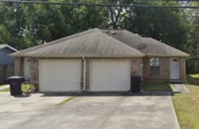 1004 S 14th St photos photos