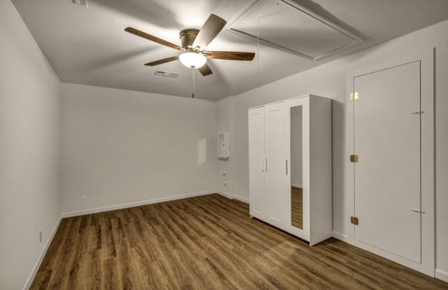 1909 Anna Palm WayBEDROOM 1Dhttps://livehomeroom.com/1329 - 1909 Anna Palm Way, Round Rock, TX 78665