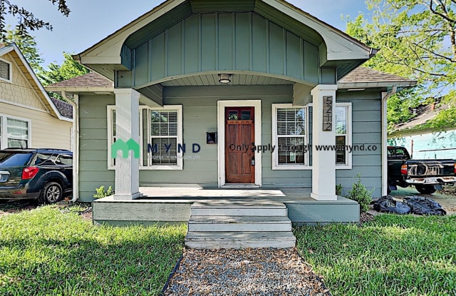 5212 Leeland St - 5212 Bell Street, Houston, TX 77023