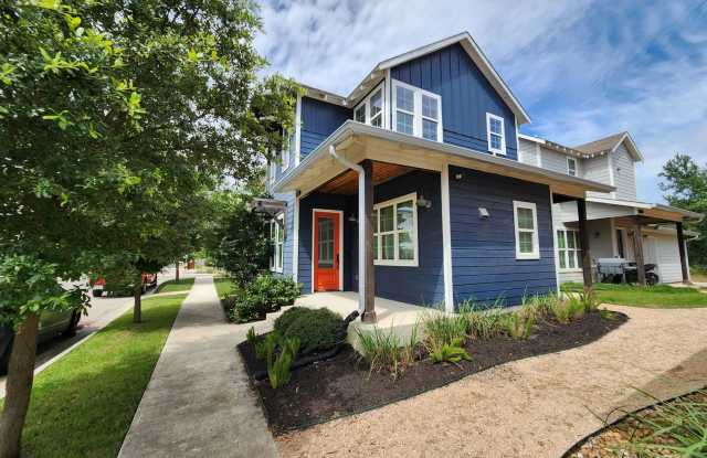 Town Creek Duplex / Walk to Dos Rios & Other Shops / High End Appliances /Fantastic Lighting/ Lots of Windows/ Fridge, Washer, Dryer Included/ NBISD photos photos