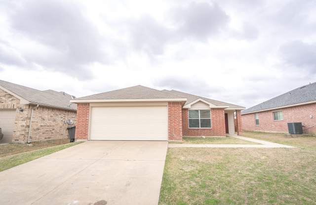 9229 Curacao Dr - 9229 Curacao Drive, Fort Worth, TX 76123