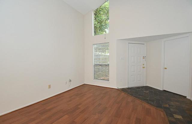 3843 Tanglewilde Street Gallery 3