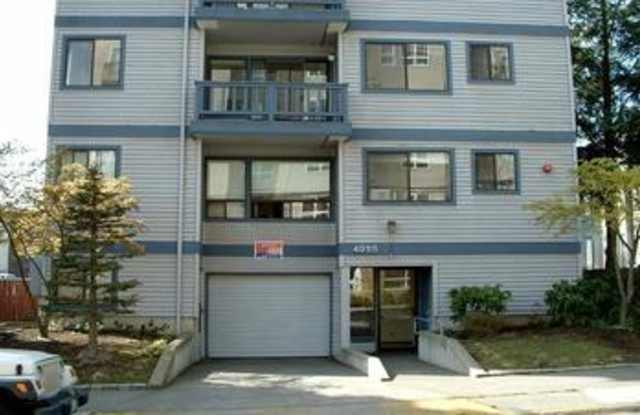 4055 9th Avenue NE - 4055 9th Avenue Northeast, Seattle, WA 98105