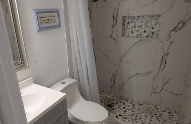 6201 SW 37th St photos photos