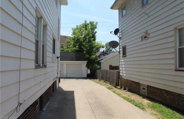 8410 Garfield Boulevard Gallery 2