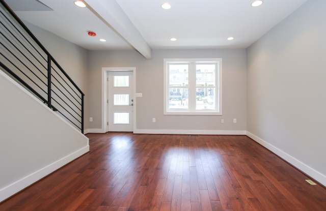 1810 M St NE Gallery 3