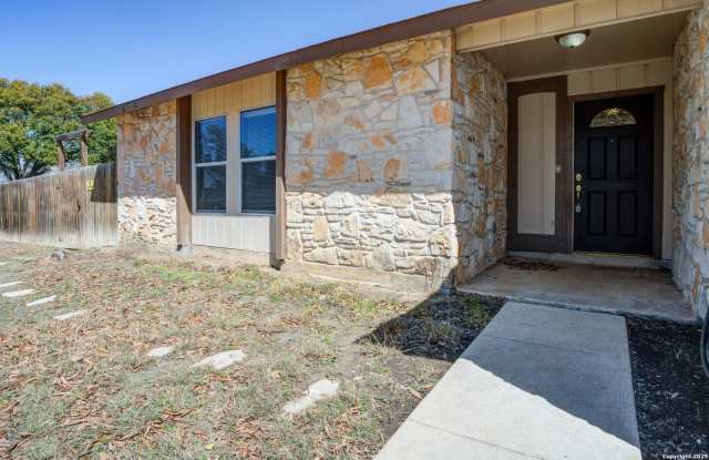 13926 Anchorage Hill Gallery 2
