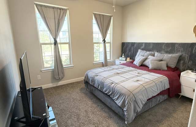 1360 Madeline Lane photos photos