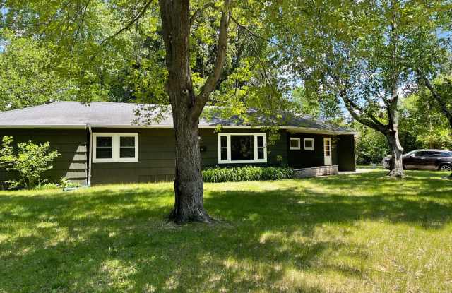 Large Corner Lot Single Family Home, Office, 3 Season Breezeway, W/D. 2 Car Garage, Video Walkthrough - 5218 Oregon Avenue North, New Hope, MN 55428
