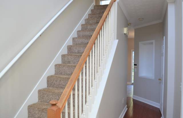 2865 Georgian Manor Drive Gallery 2