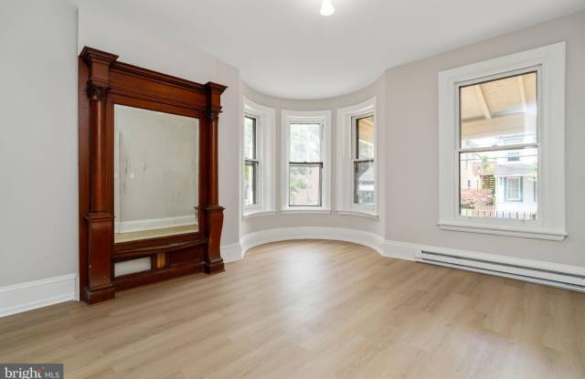 243 CHESTNUT STREET photos photos