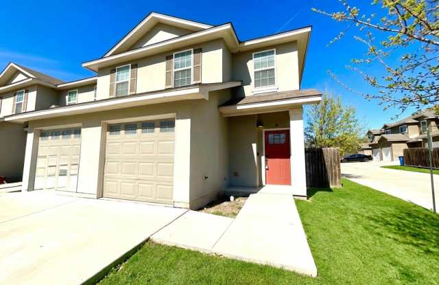 3BR / 2.5BA Home | Fenced Backyard, Garage  Stainless Appliances! photos photos