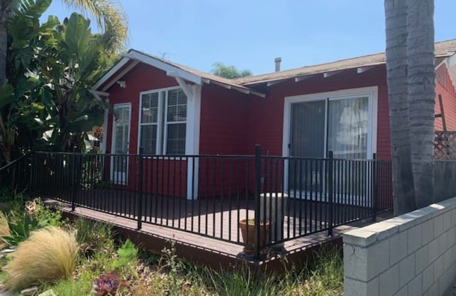 232 Howland Canal - 232 Howland Canal, Los Angeles, CA 90291