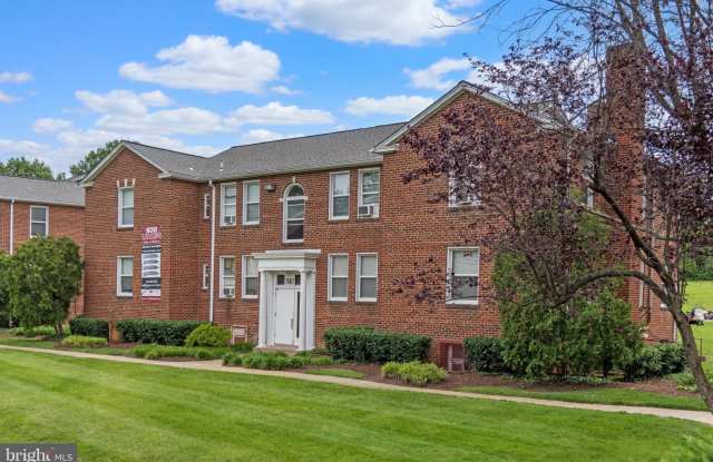 7611 EASTERN Avenue unit: 103 photos photos