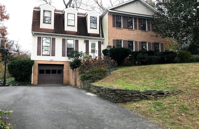 1921 FREEDOM LANE - 1921 Freedom Lane, McLean, VA 22043