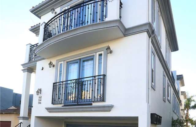 504 11TH Street - 504 11th Street, Hermosa Beach, CA 90254