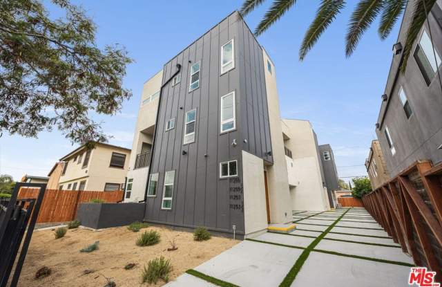 11253 Hatteras St photos photos