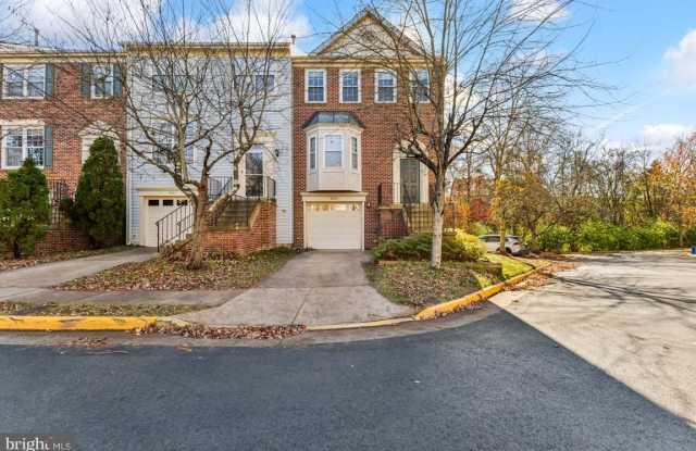 5835 STREAM POND Court Gallery 2
