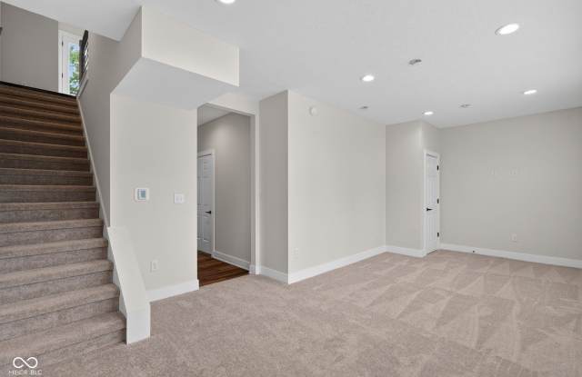 1651 Lexington Avenue Gallery 4