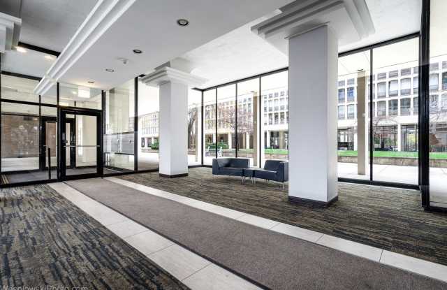 1401 E 55th Street Gallery 3