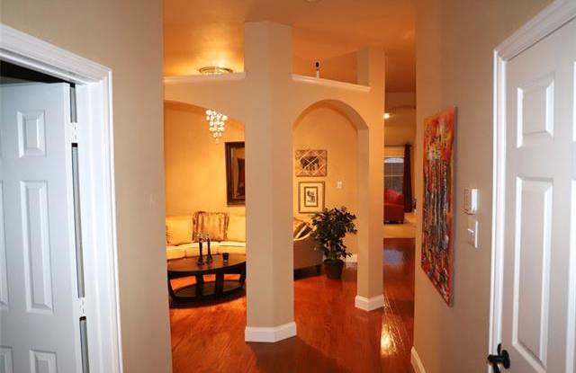 3404 Viburnum Drive Gallery 2