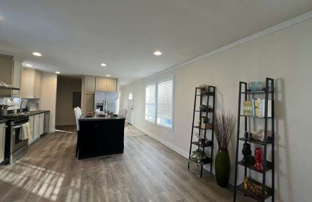 161 Cimarron Gallery 3