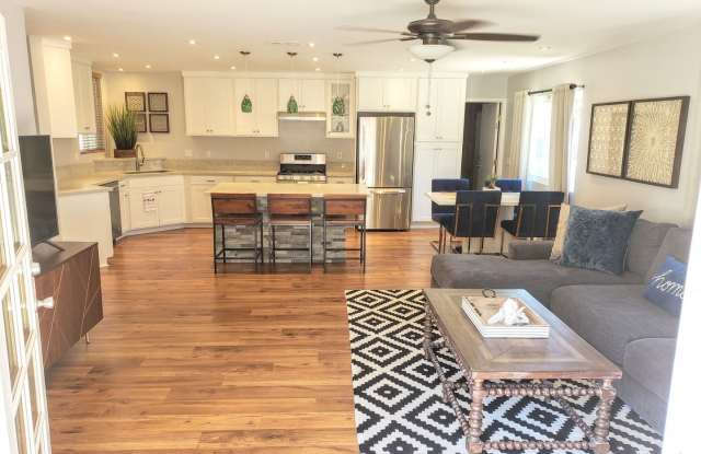 4043 Mira Costa St - 4043 Mira Costa Street, Oceanside, CA 92056