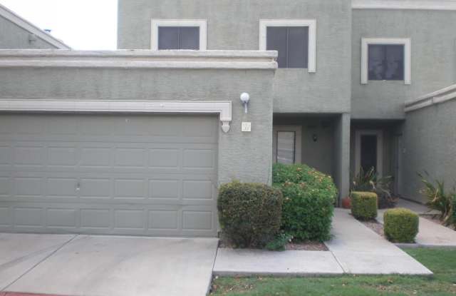 815 E Grovers Avenue unit: 30 photos photos