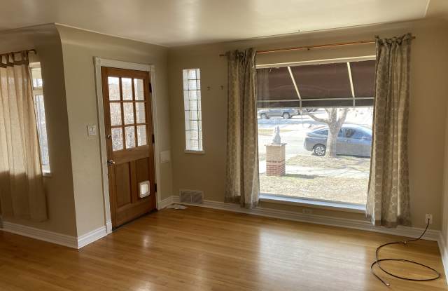 3626 Wyandot St Gallery 3