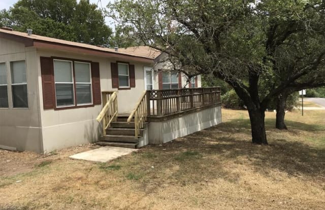 2705 Overview Rd - 2705 Overview Road, Oak Trail Shores, TX 76048