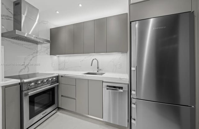 999 Brickell Bay Dr photos photos