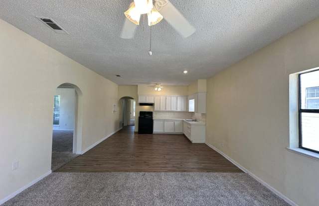 Price Drop!  Pets Accepted! Gallery 4