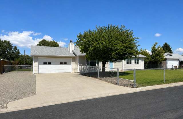 Spacious Kennewick Home with RV Parking & Incredible Outdoor Living! photos photos Spacious Kennewick Home with RV Parking & Incredible Outdoor Living! photos photos