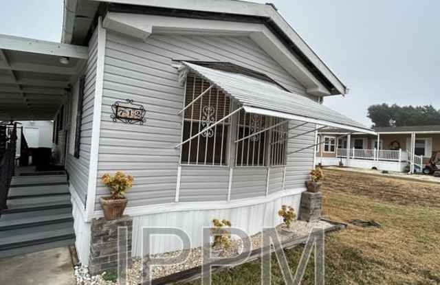 712 Anaqua St photos photos