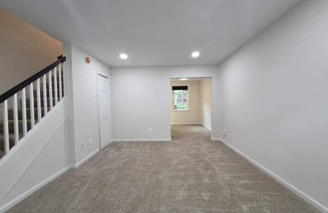 3820 V St SE - 1#202 Gallery 3