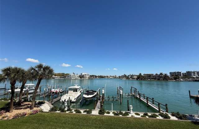 10067 GULF BOULEVARD photos photos