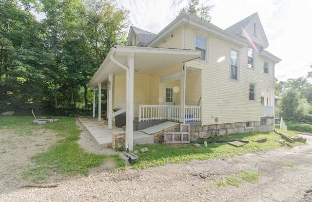 4 bedroom, 2 bath Home: Available July 2027! Gallery 4
