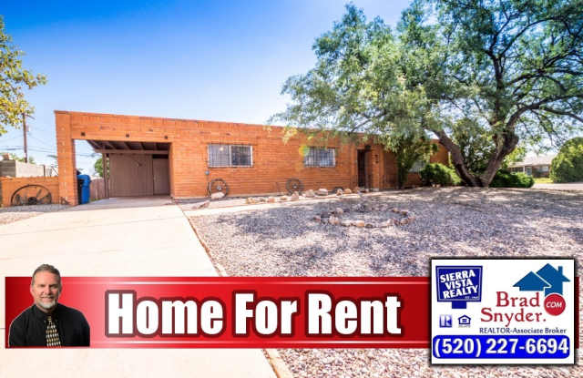 Large Corner Lot Santé Fe Home, Over 1650 Sq Ft, 3 Bedroom, 2 bath, Fenced Yard! photos photos