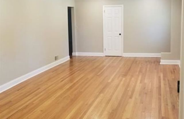 605 Dalrymple Road Gallery 4
