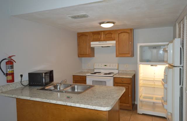 7947 Pinehurst Dr Gallery 3