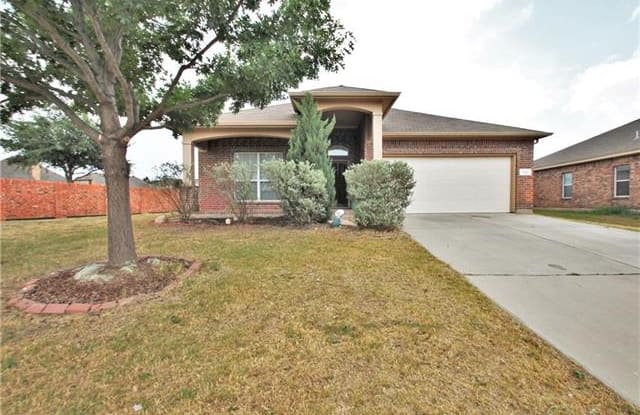 721 W Bend Boulevard - 721 West Bend Boulevard, Burleson, TX 76028