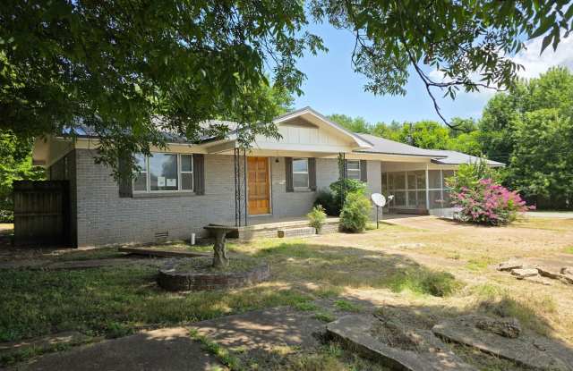 Beautiful Home with Storage and a corner Lot! photos photos