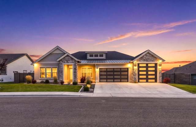 2319 Skyview Loop Gallery 1
